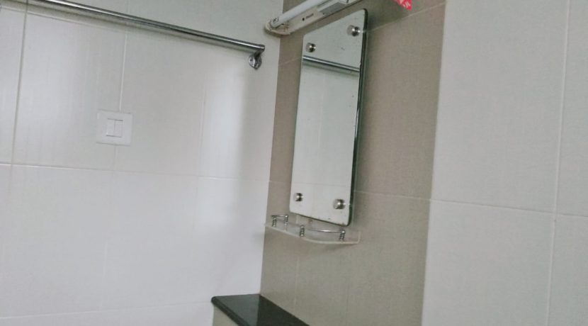 B612_20200109_195933_383